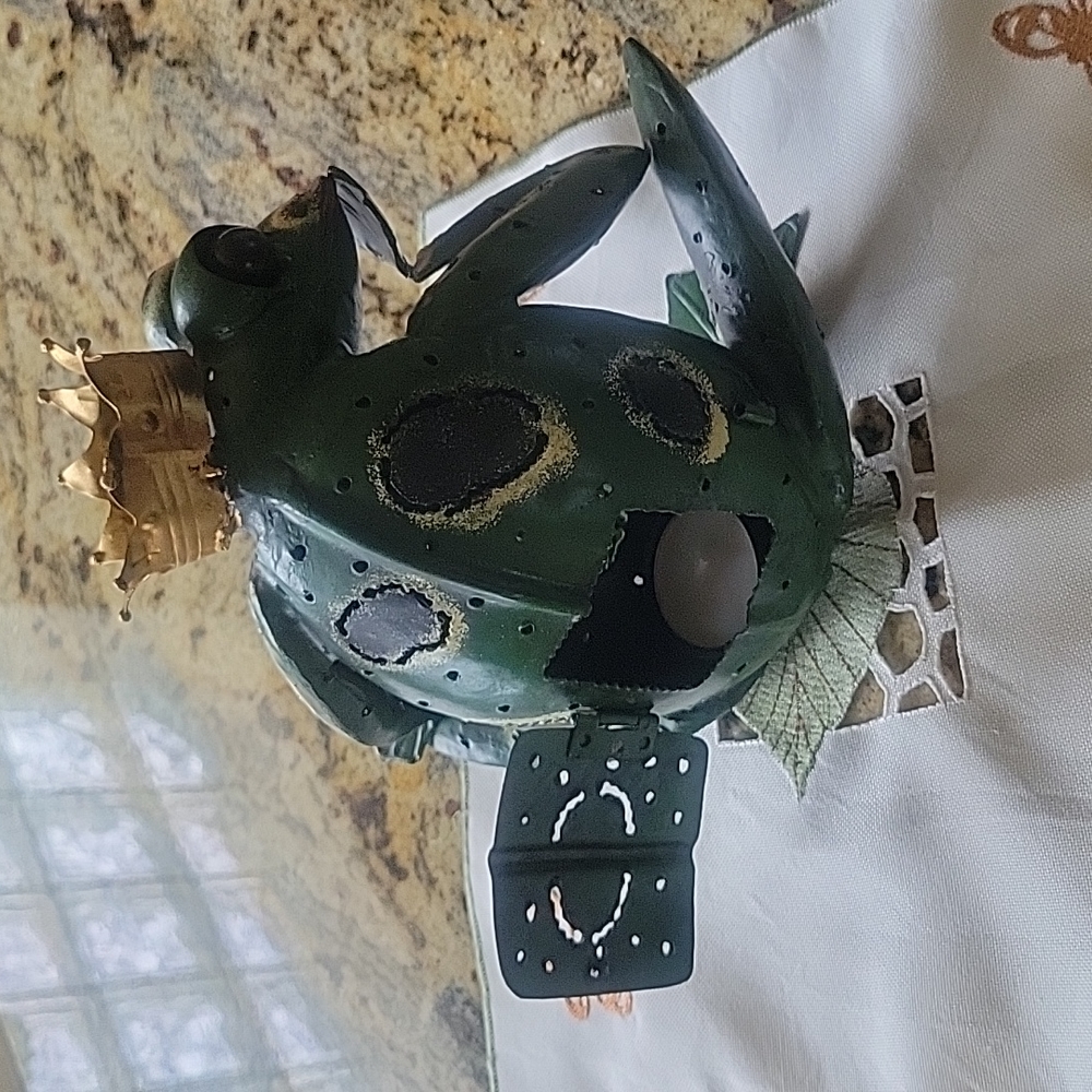 Adorable thinking frog,  tea candle  burner 🐸 - Picture 7 of 13